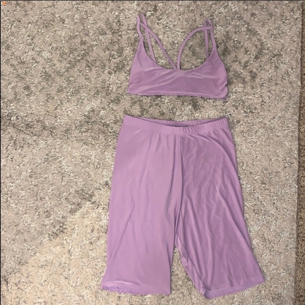 Two piece set - Picture 2 of 4